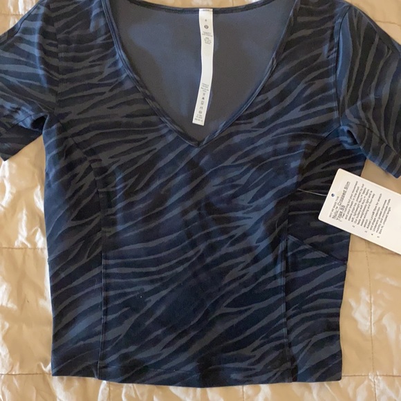 Lululemon Nulu Cropped Slim Yoga SS 6 NWT - Picture 2 of 6
